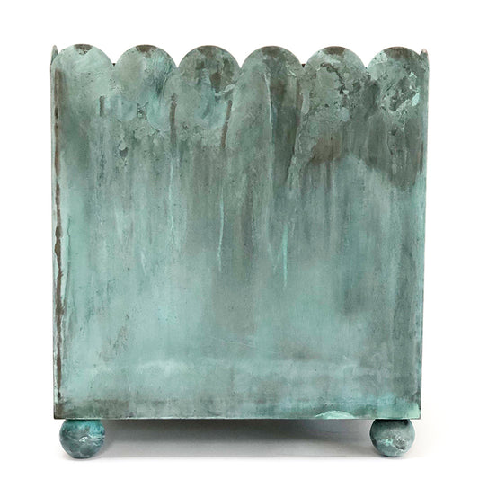 THE VERDIGRIS SCALLOPED PLANTER